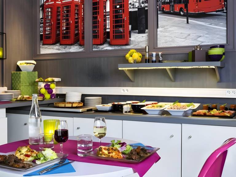 Ibis Styles Blois Centre Gare — photo 4