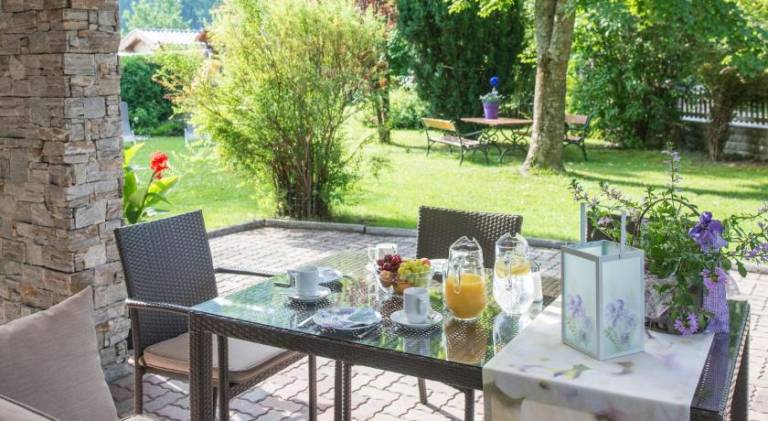 Serviced apartment with sauna, garden & terrace | Dogs allowed — photo 3