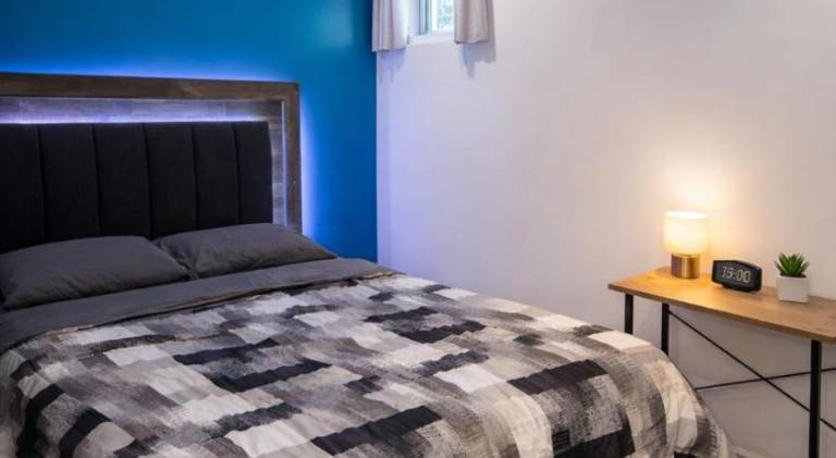 Private Room In Cambridge B13