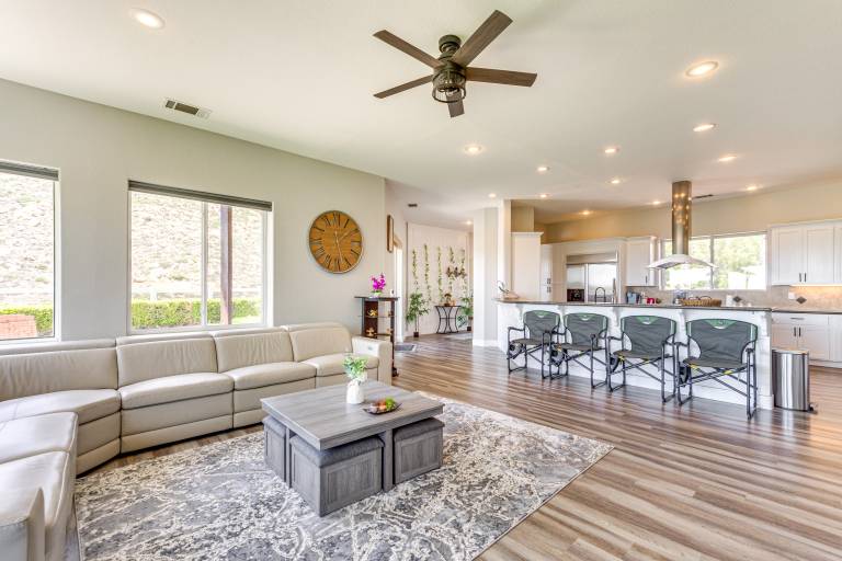 Family Hideaway w/ Hillside Views in Temecula! — photo 5