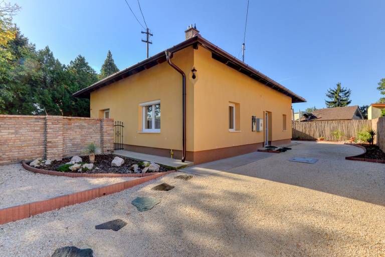 House  Pesterzsébet
