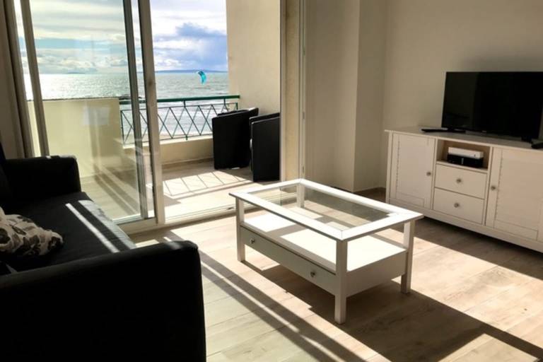 Apartment with terrace | Beach view — photo 3