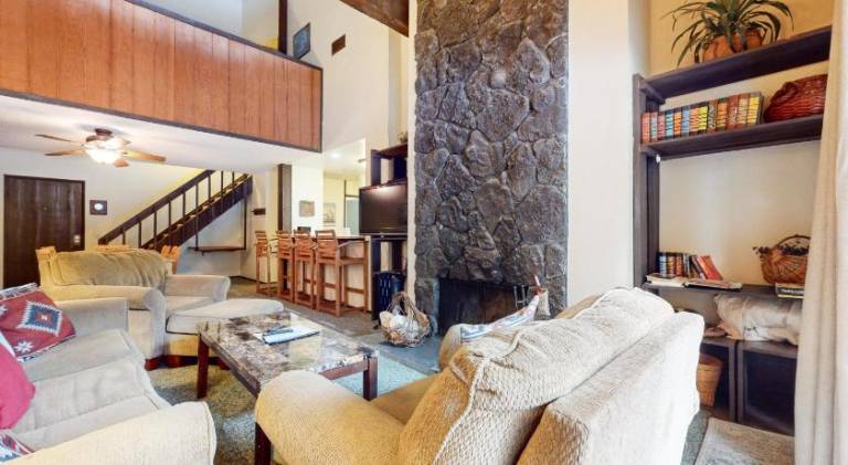 Charming apartment with hot tub, sauna & heated pool | Pet-friendly — photo 3