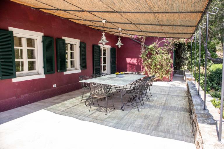 Villa with BBQ, garden & private pool — photo 4