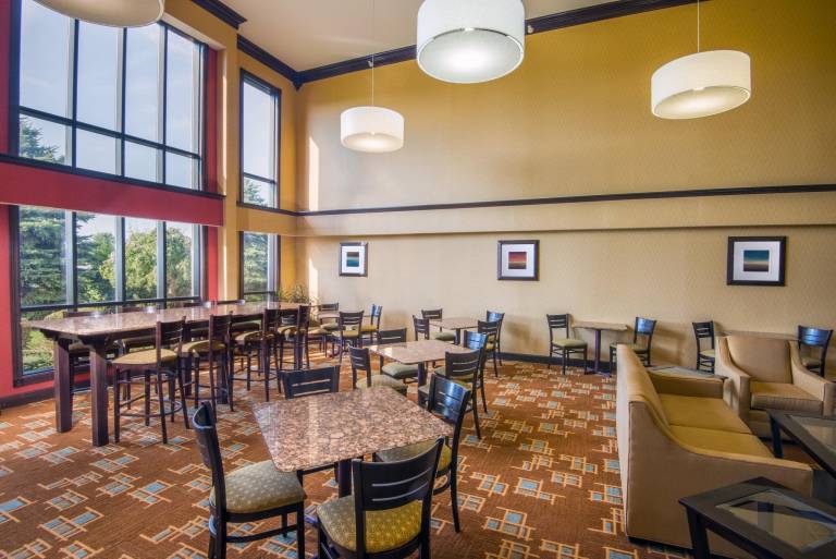 Holiday Inn Express Hotel & Suites Wauseon By IHG — photo 3