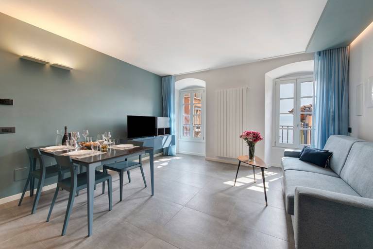 'Gemhouse Turchese Garda Lake' Apartment with Lake View, Wi-Fi and Air Conditioning in Gargnano