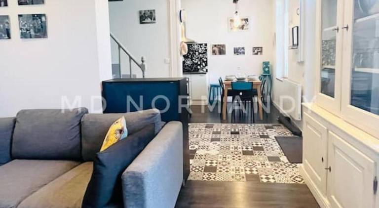 Villa with 4 rooms for 8 persons in Lisieux