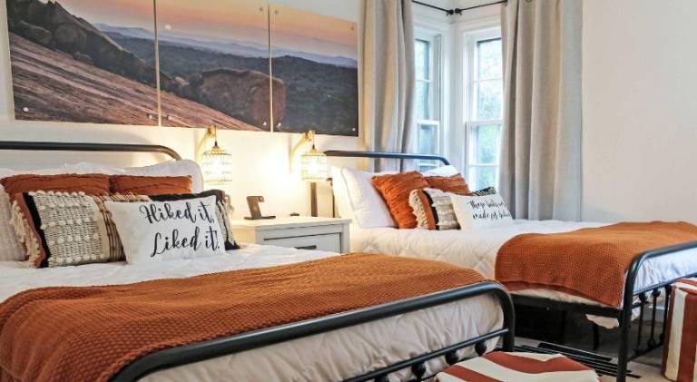 Charming vacation home | Pets are welcome in Fredericksburg, TX