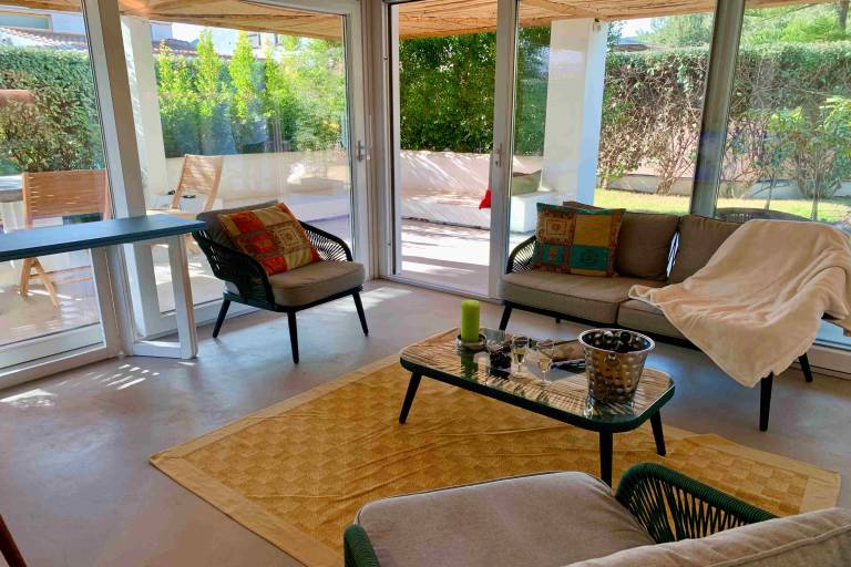 Villa with terrace, yard & BBQ | Garden view — photo 4