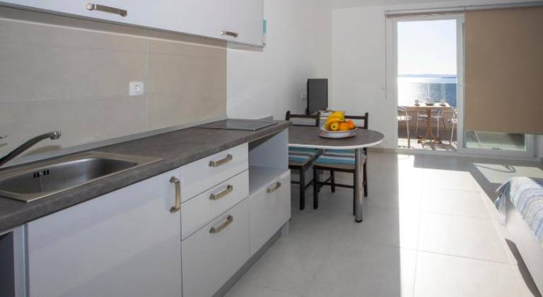 Rental apartment with yard & terrace | Perfect for remote work — photo 2