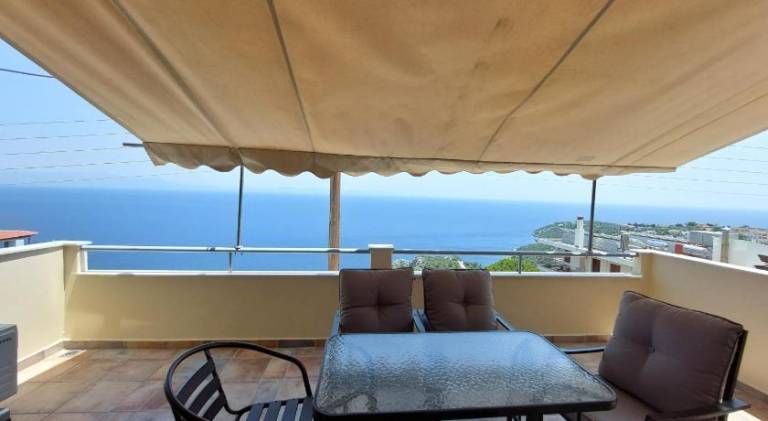 Holiday apartment with patio — photo 4
