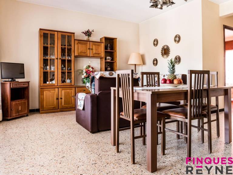 Charming apartment 1.3 km from the beach, 3 bedrooms — photo 2