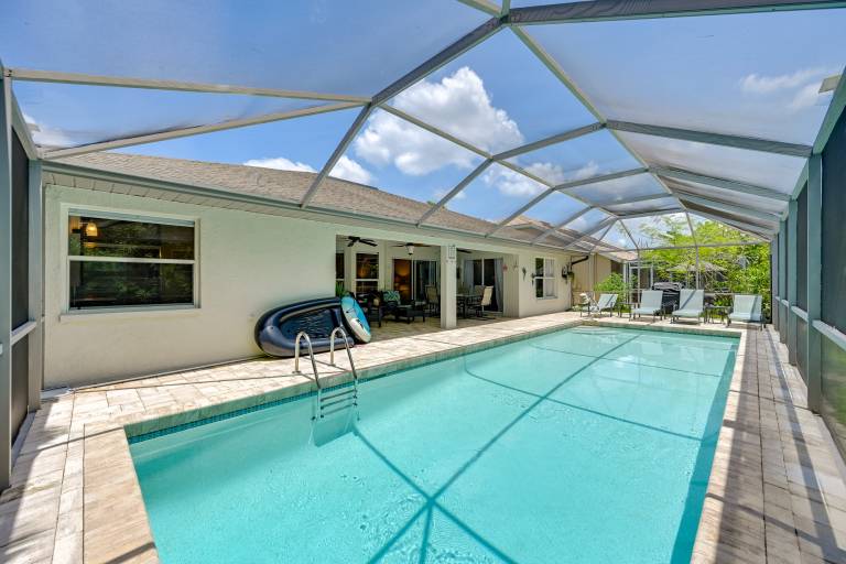 Resort Community Escape Naples Home 5 Mi to Beach