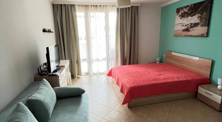 Holiday apartment with pool & jacuzzi in Sozopol