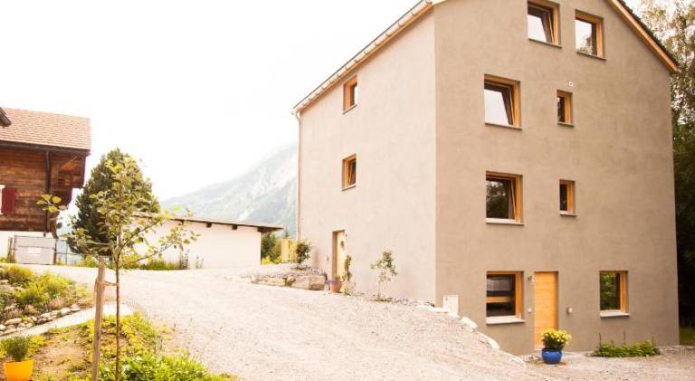 Bed & Breakfast Disentis