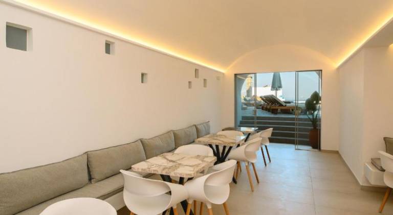Yperia Hotel — photo 3