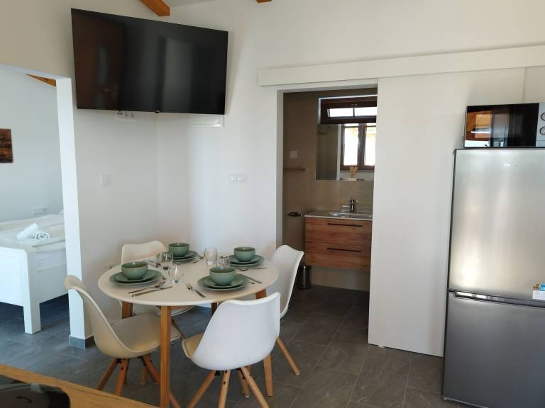 Vacation home with terrace & grill | Garden view — photo 3