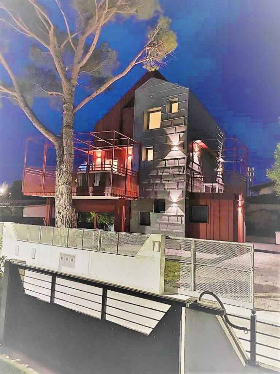 Apartment with garden, patio & hot tub | Pets allowed — photo 5