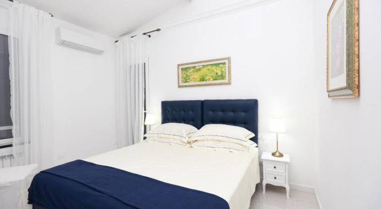 Holiday apartment | Close to the beach | Pet-friendly in Vernazza