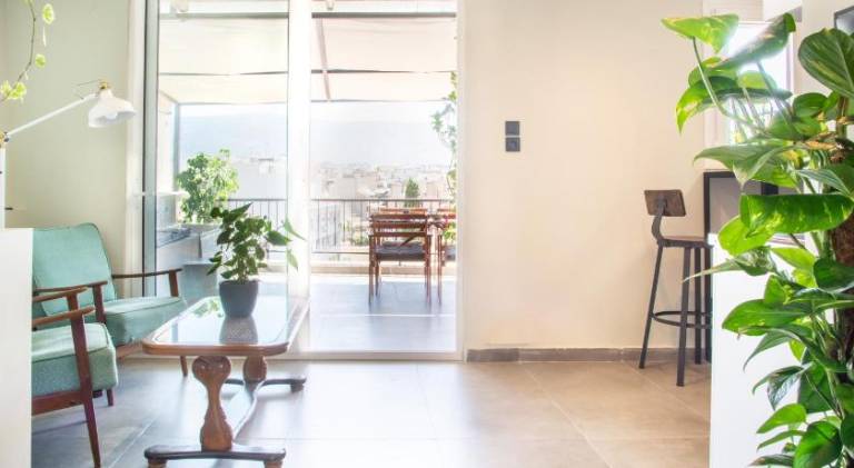 Rental apartment with jacuzzi & terrace | Next to Acropolis of Athens | Perfect for remote work — photo 4