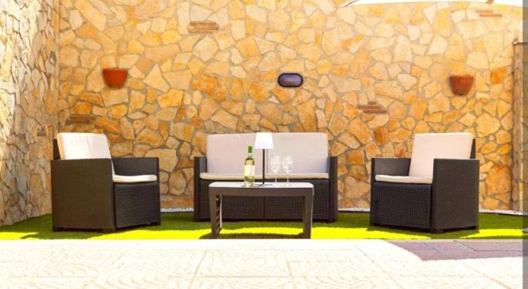 Apartment with terrace & garden — photo 5