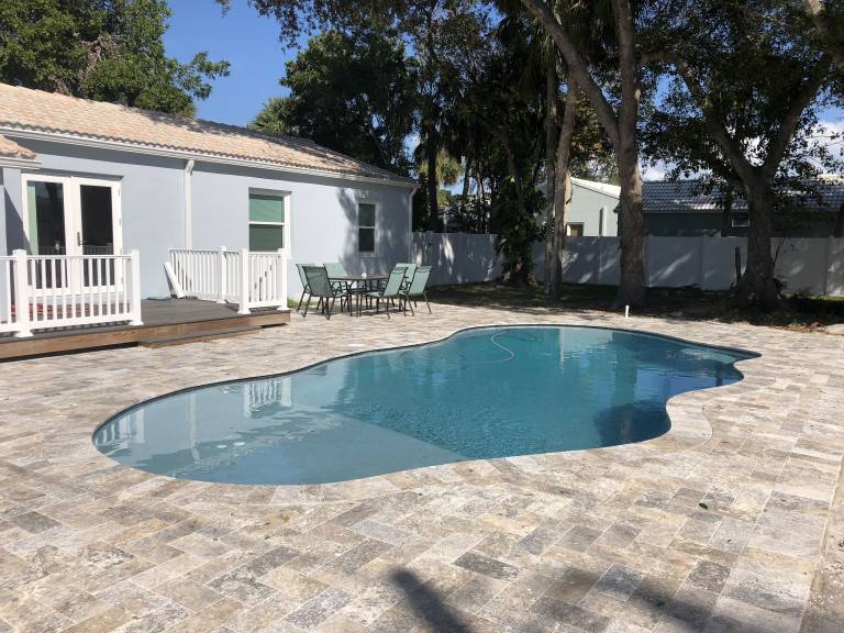 House  Saint Pete Beach