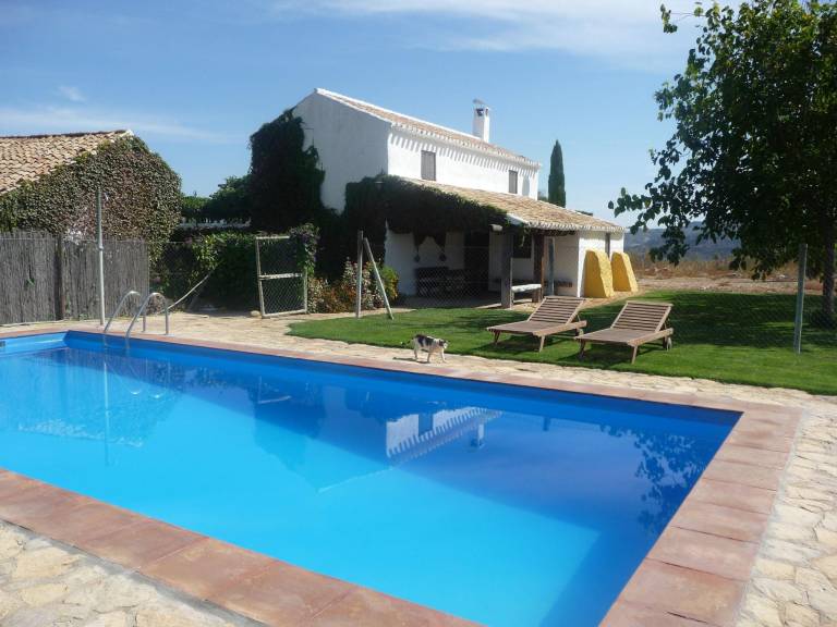 Vacation home with pool in Loja