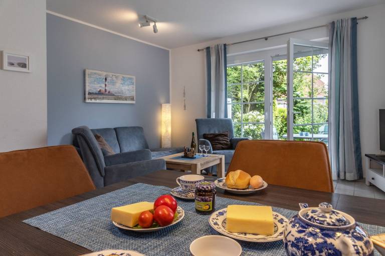 Gemütlichkeit und Erholung pur: Die Doppelhaushälfte mit schöner Terrasse bietet Raum für bis zu 5 Personen und 1 Kleinkind. — photo 4