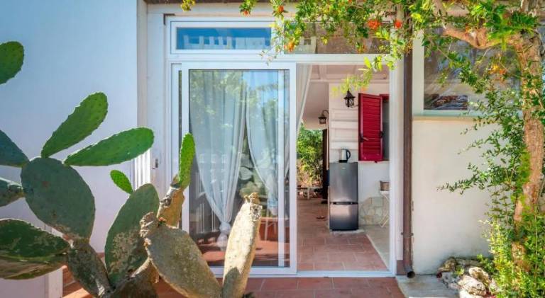 Apartment with grill, yard & terrace | Next to the beach | Dogs allowed — photo 3