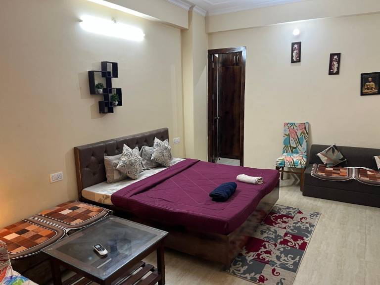 The Ultimate Escape Modern 1BHK Flat Lift Tapovan — photo 2
