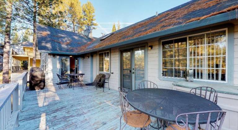 House Groveland
