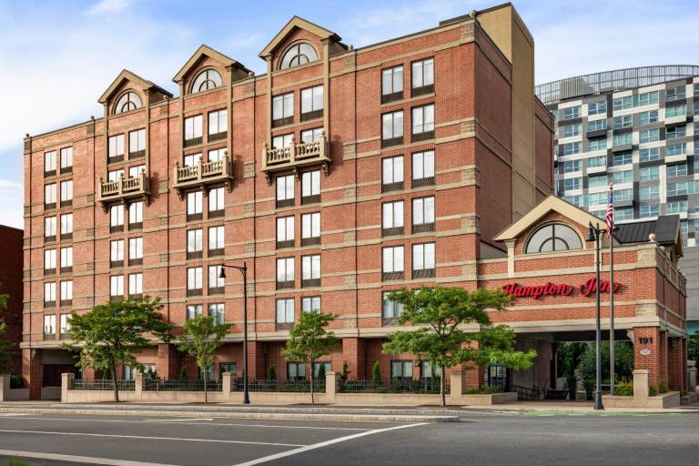 Hampton Inn Boston/Cambridge in Somerville, MA