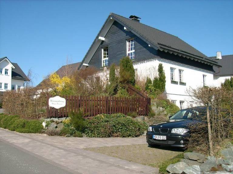 Fully equipped wonderful holiday apartment with barbeque, garden & patio | Pets are welcome — photo 2