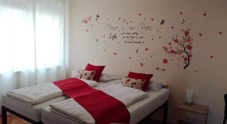 Rental apartment with 2 rooms for 6 persons in Izola
