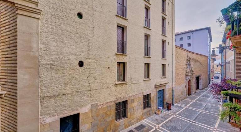 Rental apartment with 2 rooms for 5 persons — photo 4