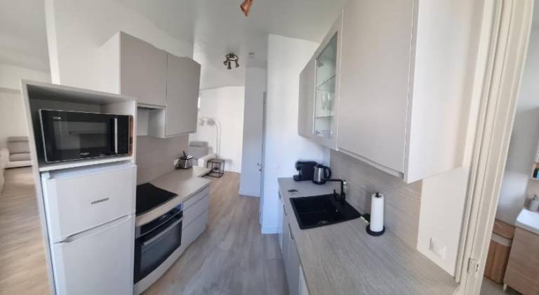 Appartement luxueux dans maison bourgeoise parisienne — photo 4
