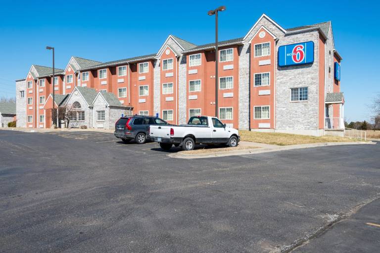 Motel 6 Olathe, KS in Olathe, KS