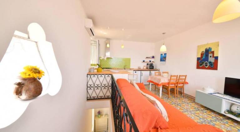 House with 2 rooms for 6 persons — photo 2