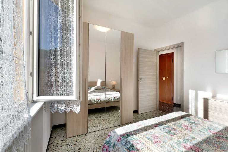 Holiday apartment with 2 rooms for 6 persons — photo 3