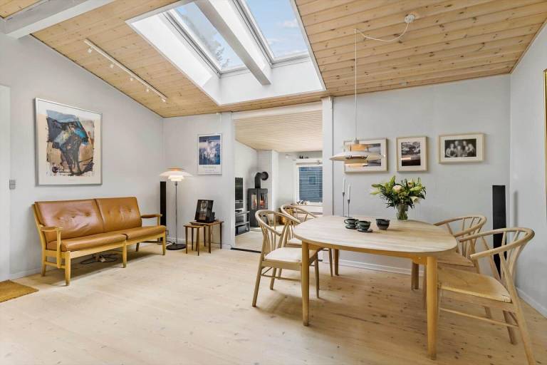 Fully equipped beautiful vacation home with terrace & grill | Pet-friendly — photo 2