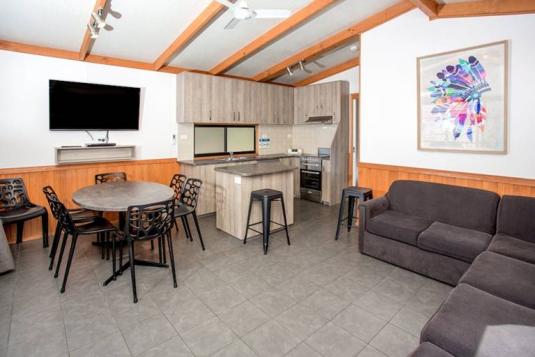 Resort  Fawkner