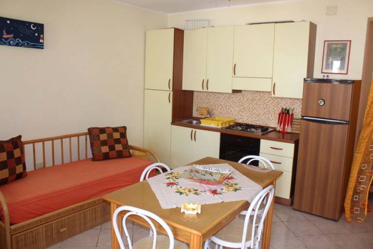 Rental apartment with terrace — photo 2