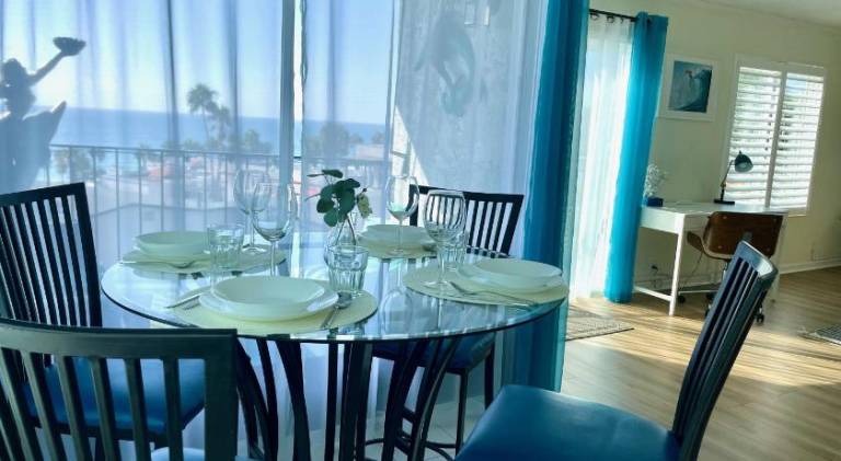 SurfView VR - Best Ocean and Pier View, 5 mins to Beach, Cozy Patio, Pet Friendly — photo 2