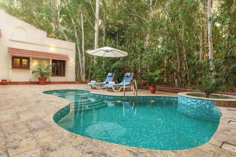 Villa  Selakhari