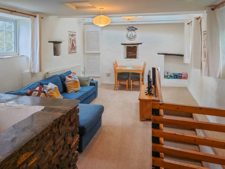 Cottage with 2 rooms for 4 persons — photo 2