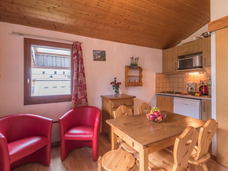 2 Rooms in Chamonix, Mont Blanc View, Pets Allowed, Parking — photo 3