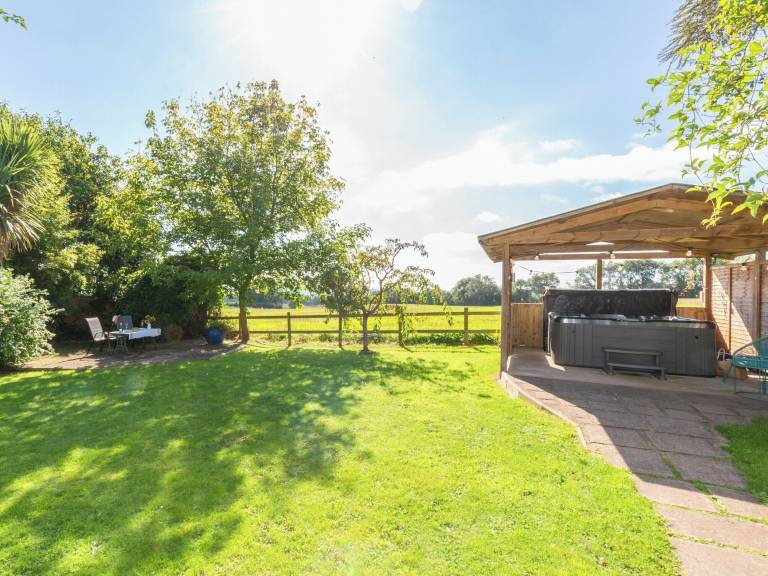 Cottage Langford Budville