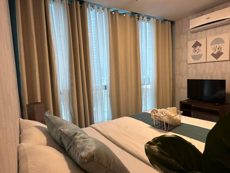 Charming rental apartment with pool | Pet-friendly in Taguig