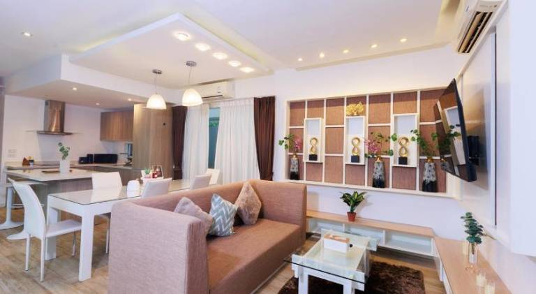 Villa with pool — photo 3