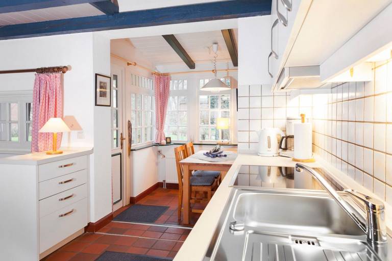 Denkmalgeschütztes altes Insulanerhaus mit besonderem Flair. Hier kann man gemütlich mit Familie & Hund seinen Urlaub genießen ☀ — photo 3